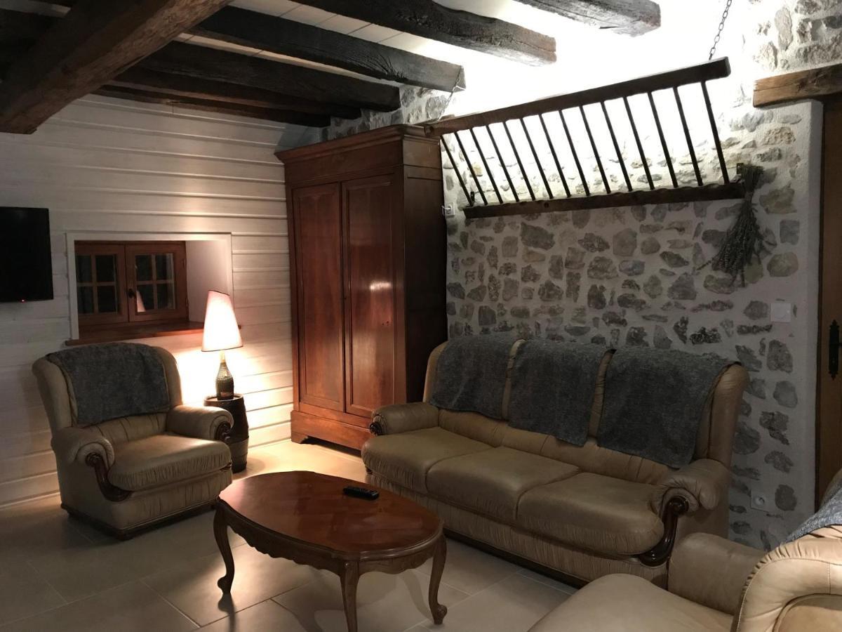 Gite De L'Homme Blanc Soizy-aux-Bois Exterior photo